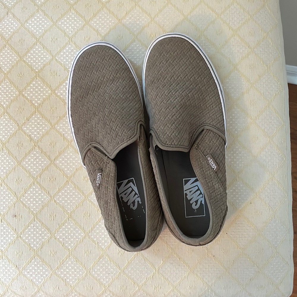 Vans size 8 slip on sneakers